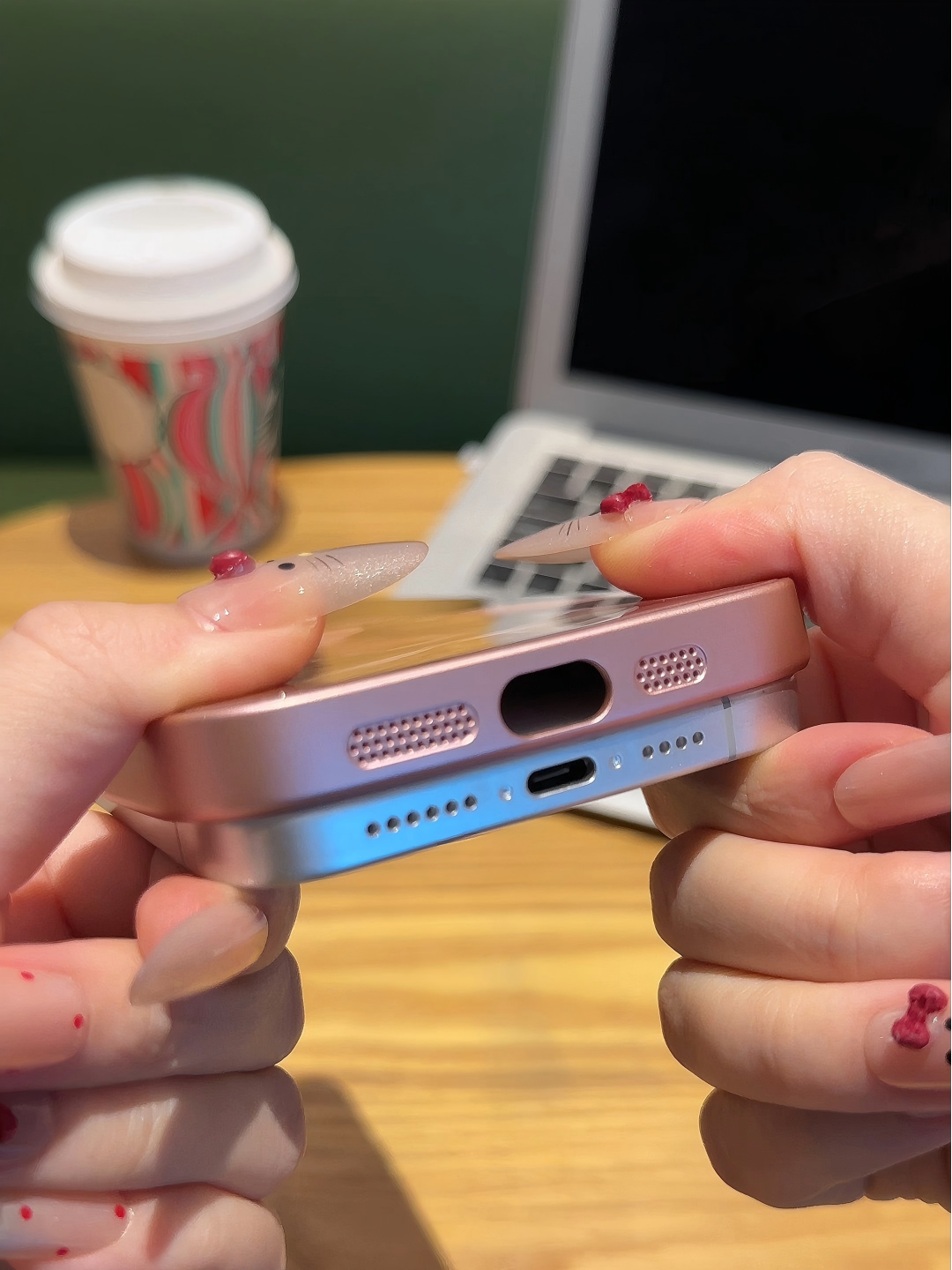 Forever Yours Photo Case: Personalized with Your Special Moment – A Heartfelt Present