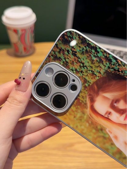 Your Memories in Hand: Bespoke Photo Case – The Perfect Custom Gift