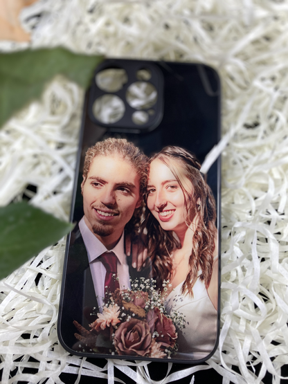 Your Memories in Hand: Bespoke Photo Case – The Perfect Custom Gift