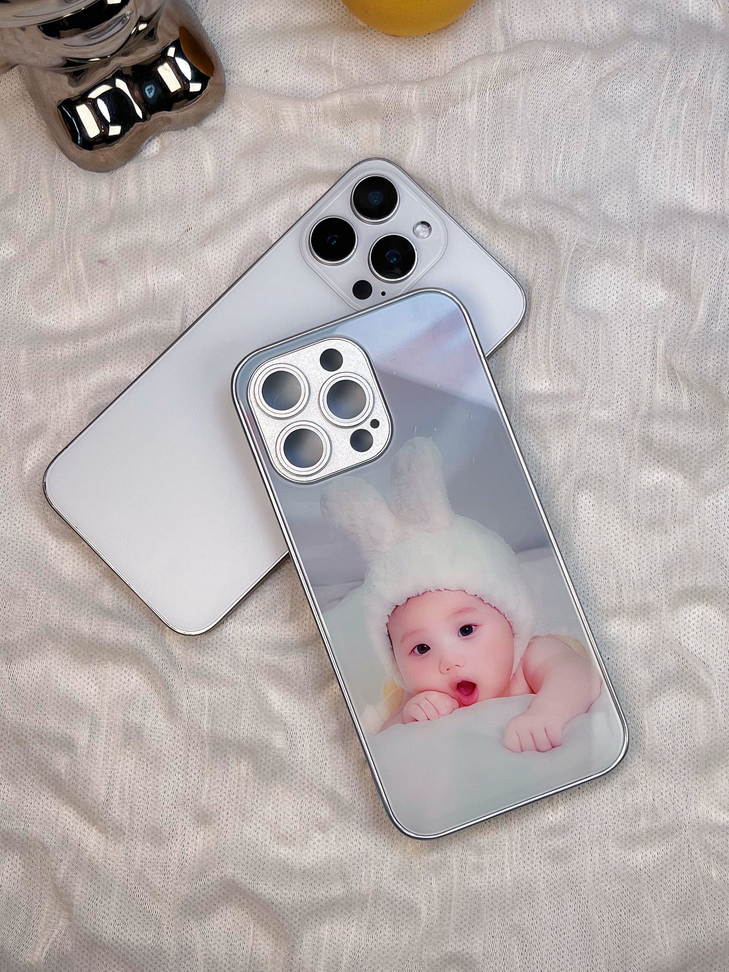 Turn Your Phone into a Treasure Trove: Custom Photo Cases Inside!