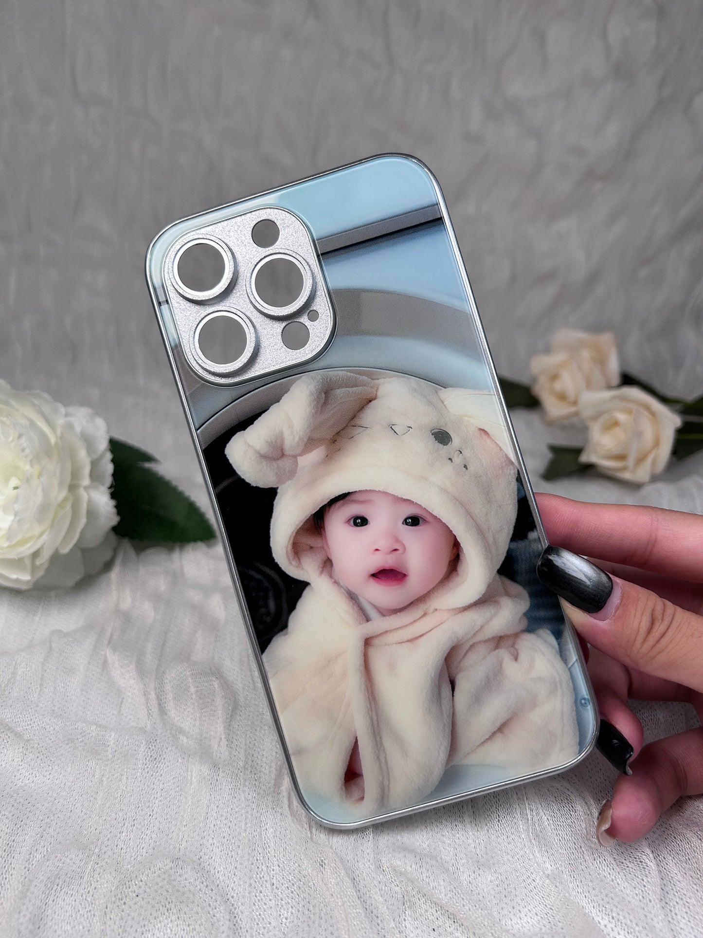 Turn Your Phone into a Treasure Trove: Custom Photo Cases Inside!